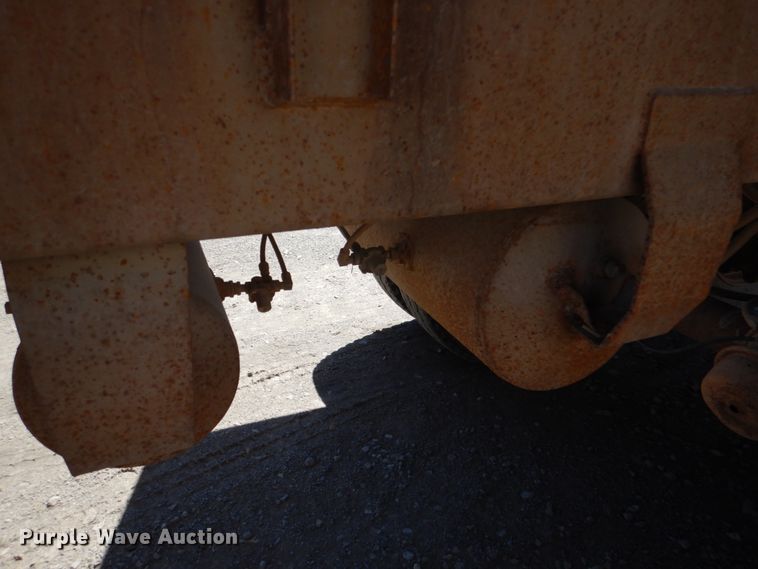 image for item DK3668 1995 Clement RKHS2824  end dump trailer