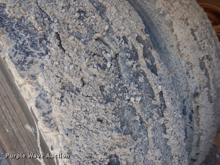 image for item DK3668 1995 Clement RKHS2824  end dump trailer