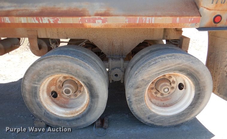 image for item DK3669 1995 Clement RKHS2824  end dump trailer