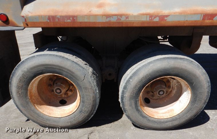 image for item DK3669 1995 Clement RKHS2824  end dump trailer