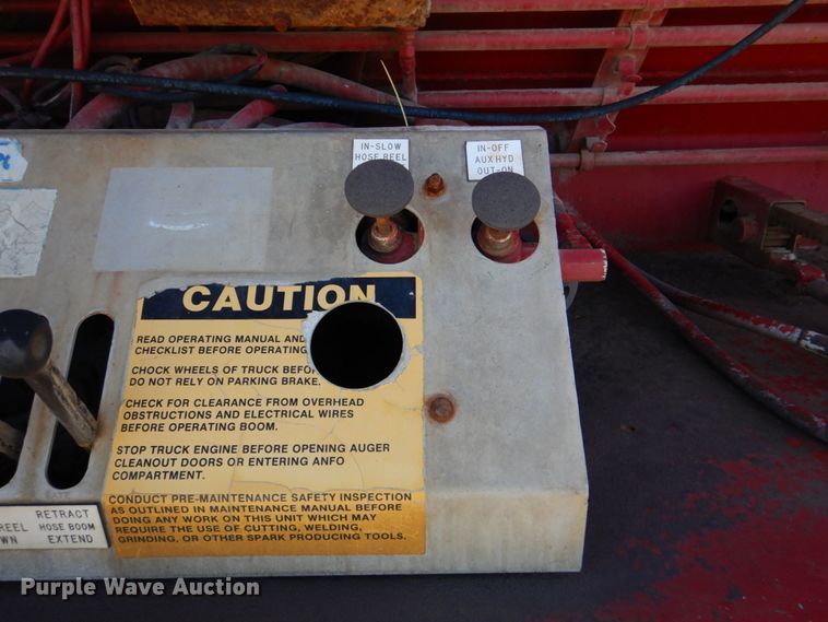 image for item DK3673 1985 Mack RD686S  fertilizer delivery truck