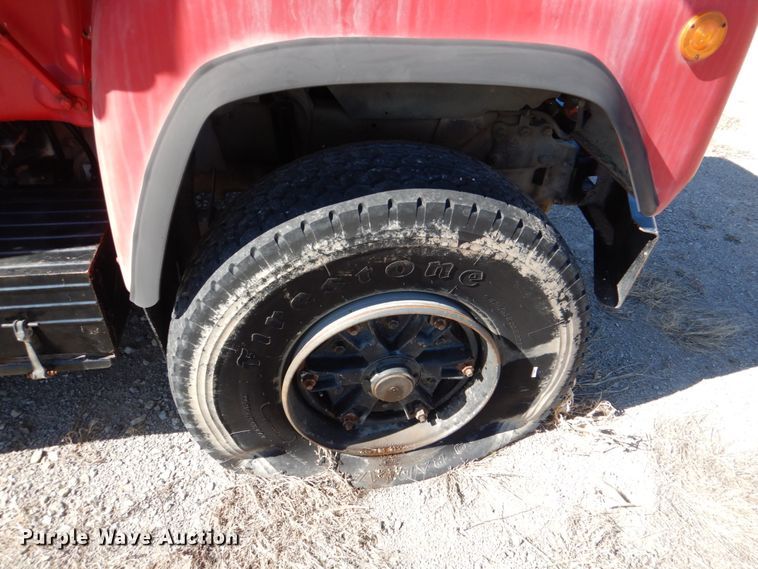 image for item DK3673 1985 Mack RD686S  fertilizer delivery truck