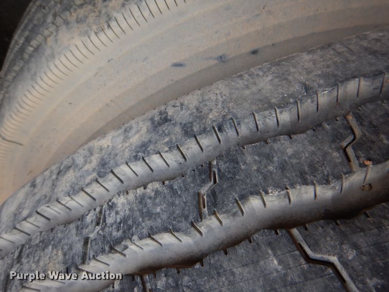 image for item DK3673 1985 Mack RD686S  fertilizer delivery truck