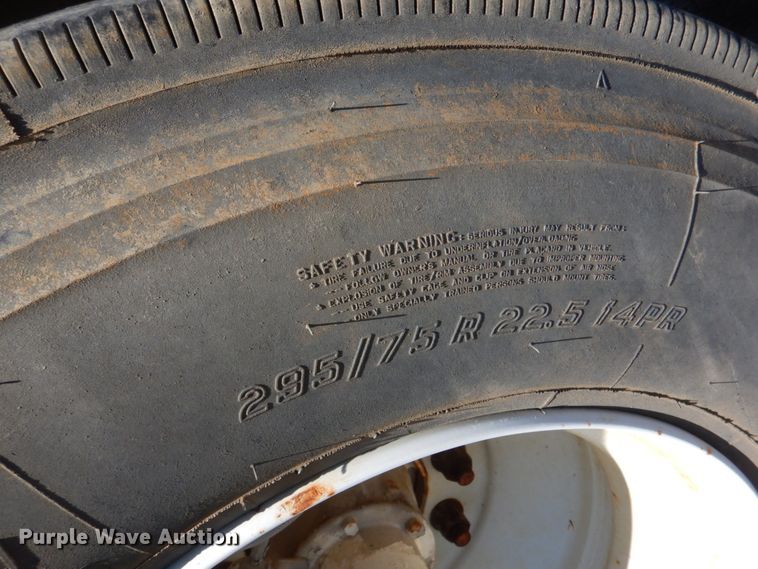 image for item DK3673 1985 Mack RD686S  fertilizer delivery truck