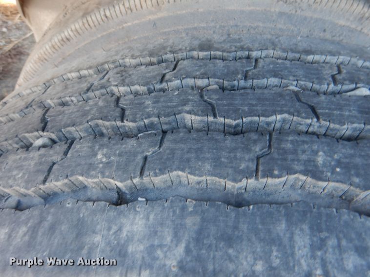 image for item DK3673 1985 Mack RD686S  fertilizer delivery truck