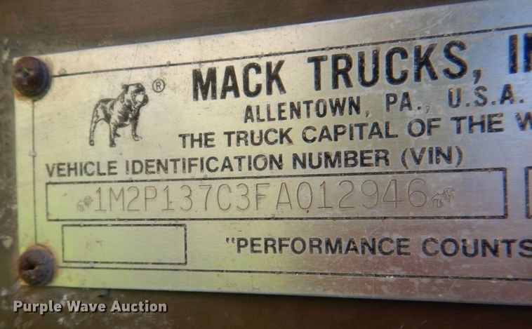 image for item DK3673 1985 Mack RD686S  fertilizer delivery truck