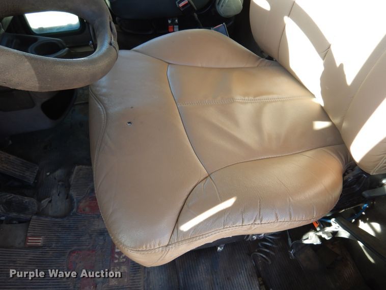 image for item DK4455 2005 Kenworth W900  semi truck