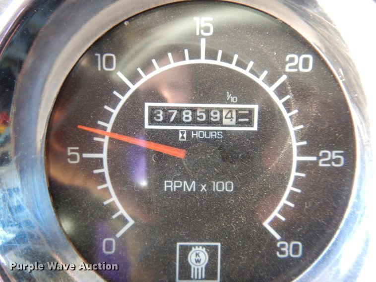 image for item DK4455 2005 Kenworth W900  semi truck