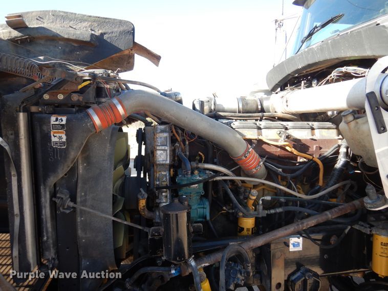 image for item DK4455 2005 Kenworth W900  semi truck