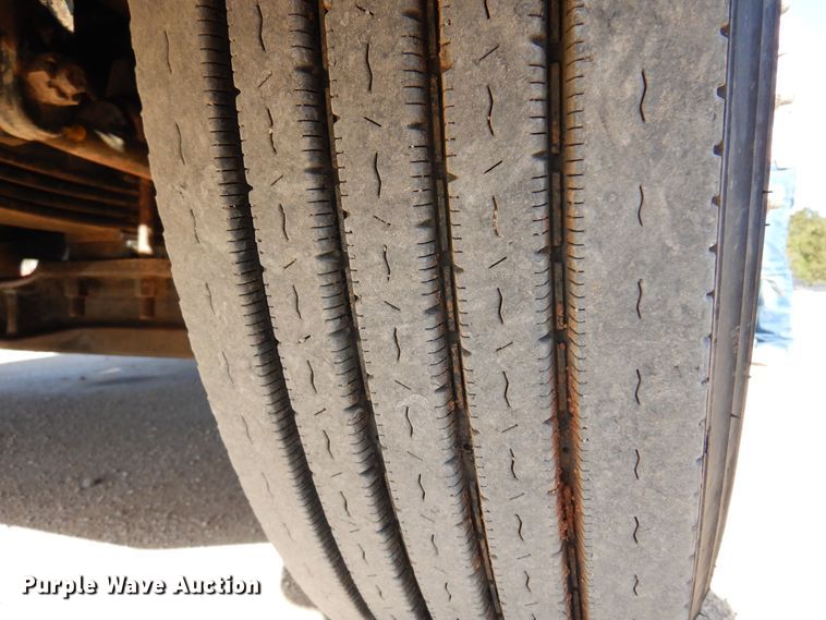 image for item DK4455 2005 Kenworth W900  semi truck