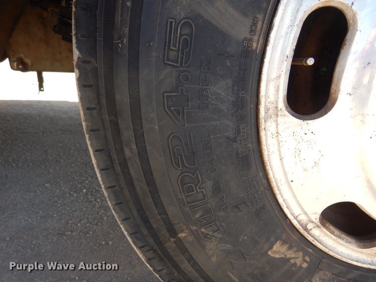 image for item DK4455 2005 Kenworth W900  semi truck