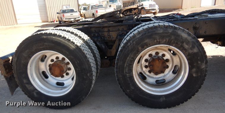 image for item DK4455 2005 Kenworth W900  semi truck