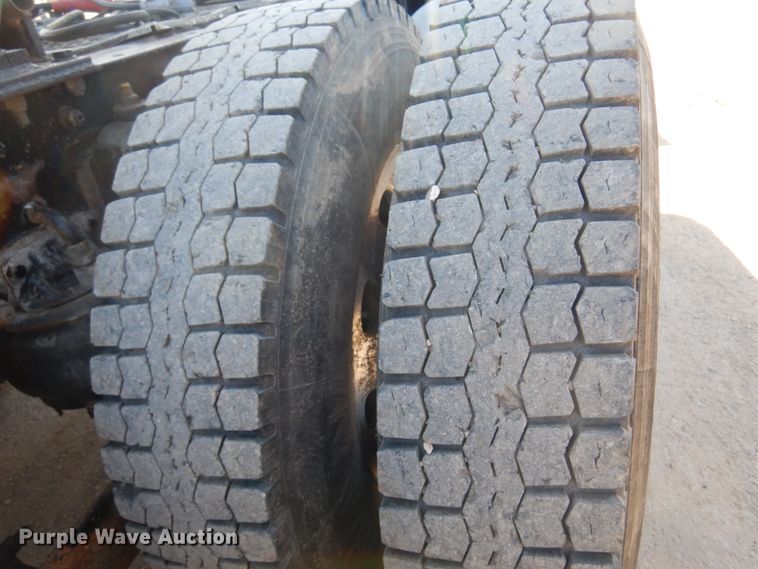 image for item DK4455 2005 Kenworth W900  semi truck