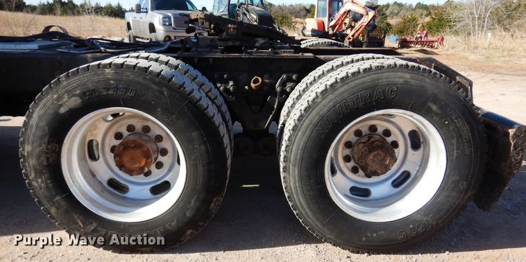 image for item DK4455 2005 Kenworth W900  semi truck