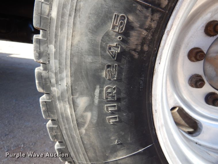 image for item DK4455 2005 Kenworth W900  semi truck