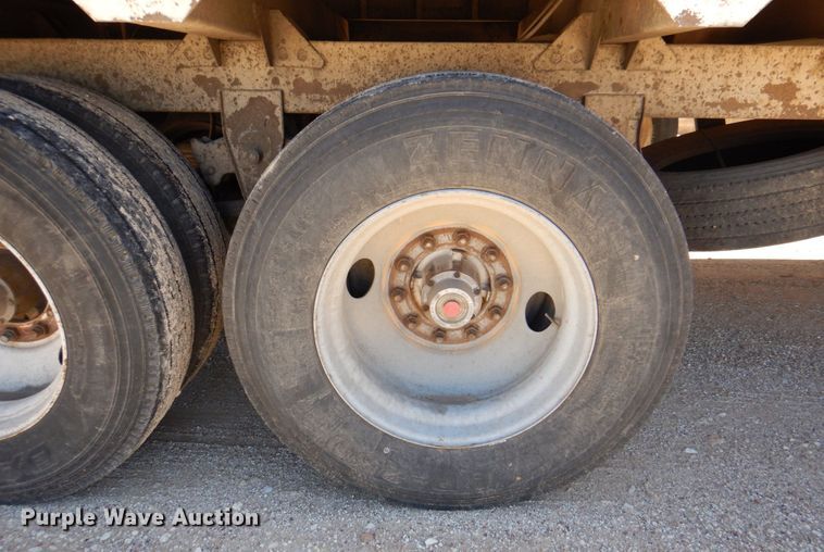 image for item DK8256 1995 Timpte  grain trailer