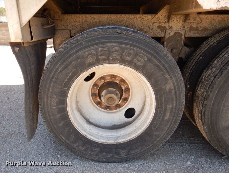 image for item DK8256 1995 Timpte  grain trailer