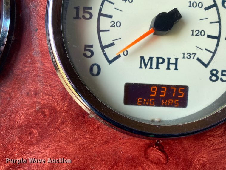 image for item DM4036 2005 International 9900i  semi truck