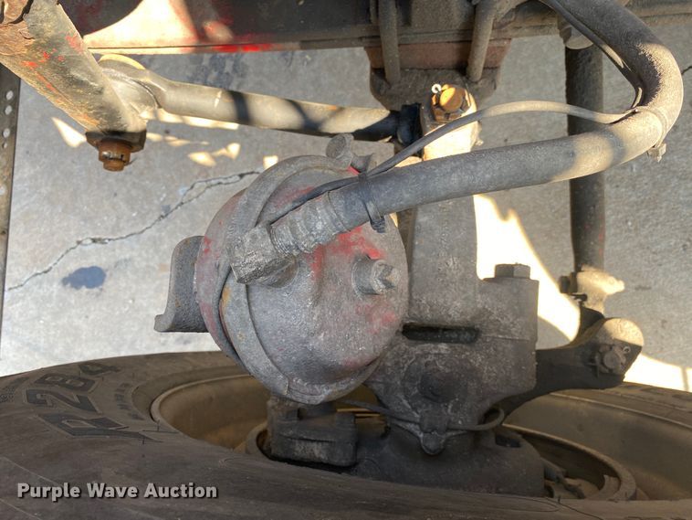 image for item DM4036 2005 International 9900i  semi truck