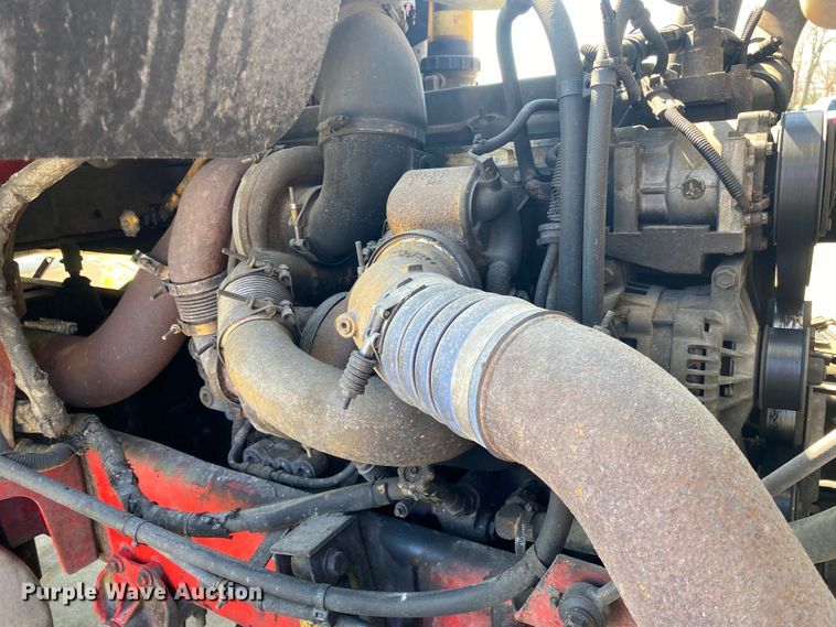 image for item DM4036 2005 International 9900i  semi truck