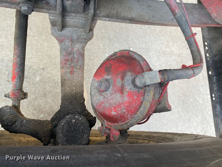 image for item DM4036 2005 International 9900i  semi truck