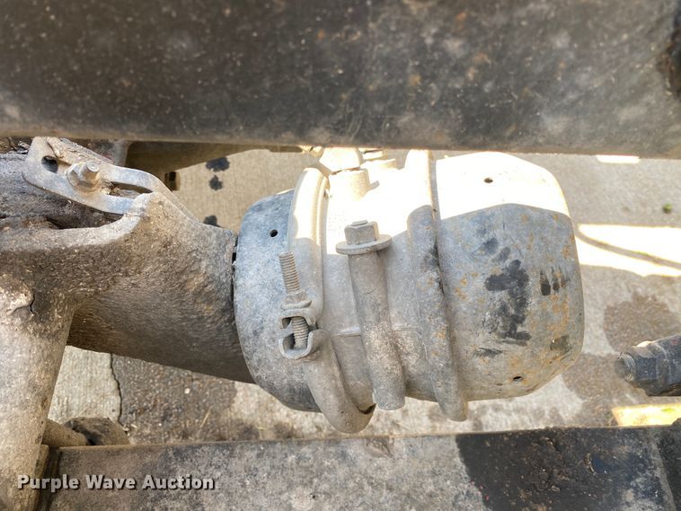 image for item DM4036 2005 International 9900i  semi truck