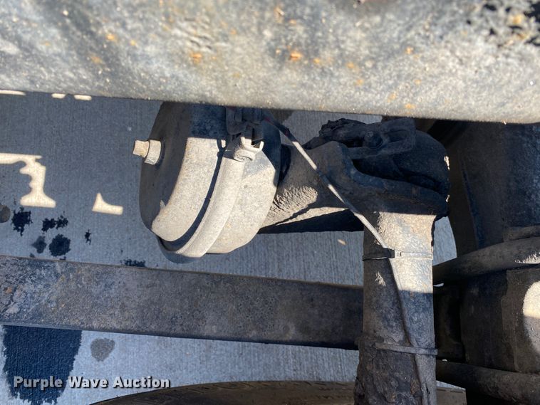 image for item DM4036 2005 International 9900i  semi truck