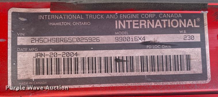 image for item DM4036 2005 International 9900i  semi truck