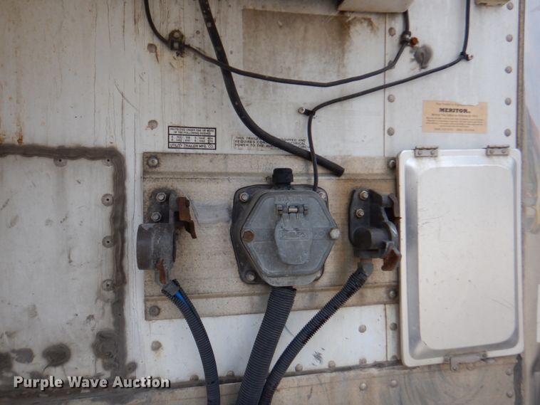 image for item DM6132 2006 Utility 300R  refrigerated van trailer