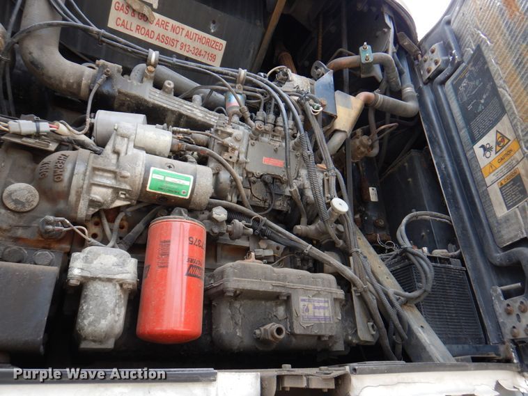 image for item DM6132 2006 Utility 300R  refrigerated van trailer