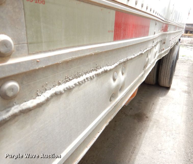 image for item DM6132 2006 Utility 300R  refrigerated van trailer