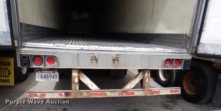 image for item DM6132 2006 Utility 300R  refrigerated van trailer