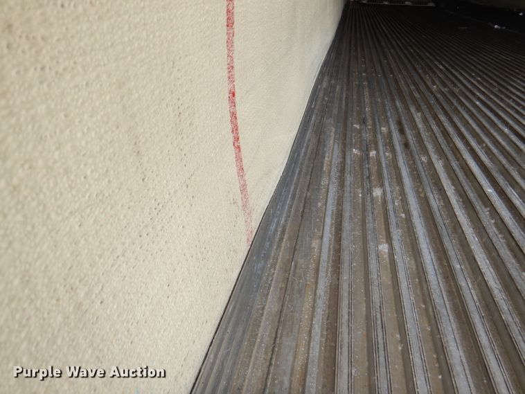 image for item DM6132 2006 Utility 300R  refrigerated van trailer