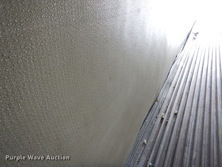 image for item DM6132 2006 Utility 300R  refrigerated van trailer