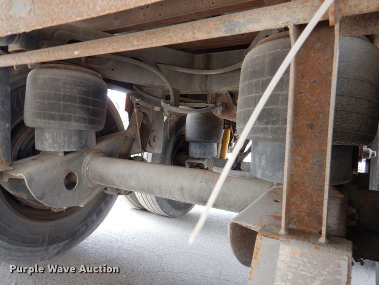 image for item DM6132 2006 Utility 300R  refrigerated van trailer