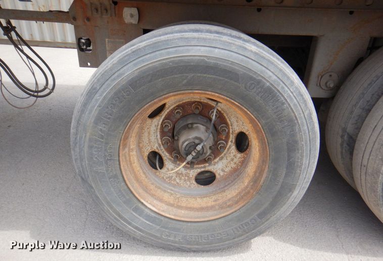 image for item DM6132 2006 Utility 300R  refrigerated van trailer