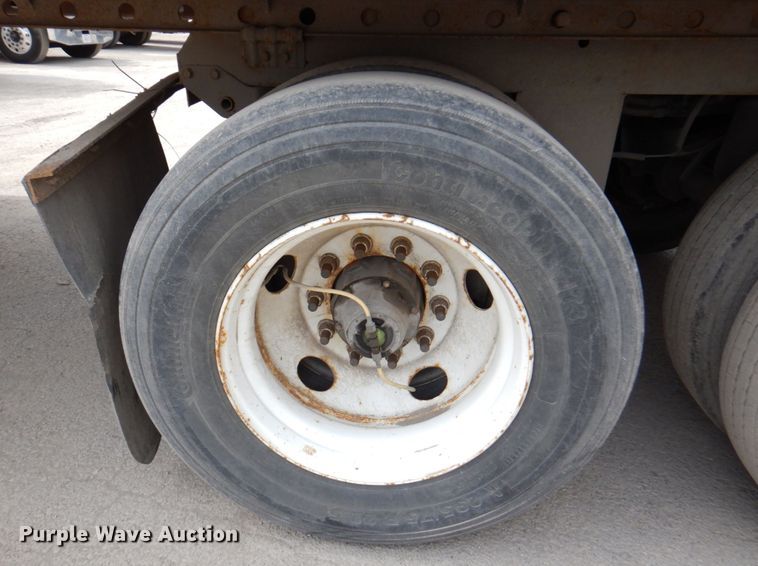 image for item DM6132 2006 Utility 300R  refrigerated van trailer