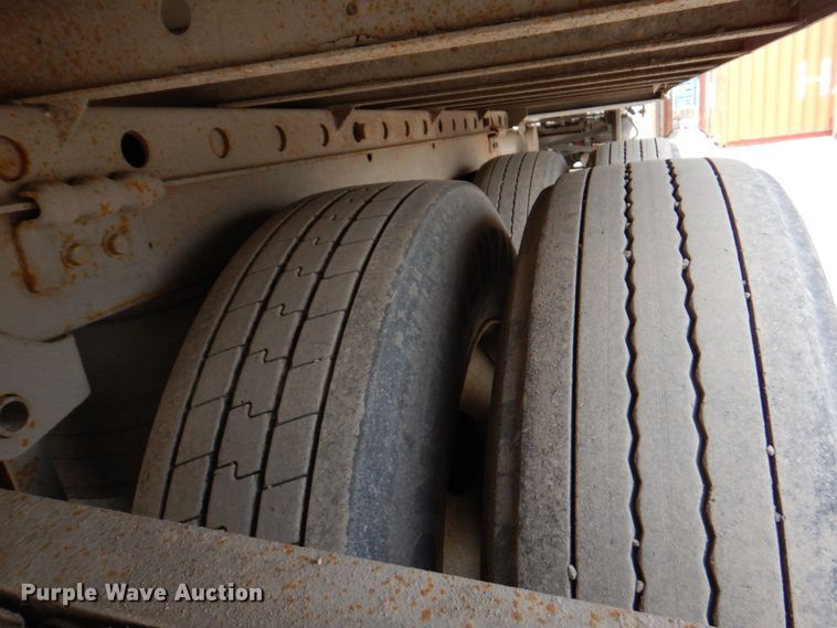 image for item DM6132 2006 Utility 300R  refrigerated van trailer