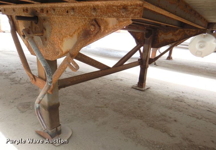 image for item DM6133 2006 Great Dane 7411195  dry van trailer