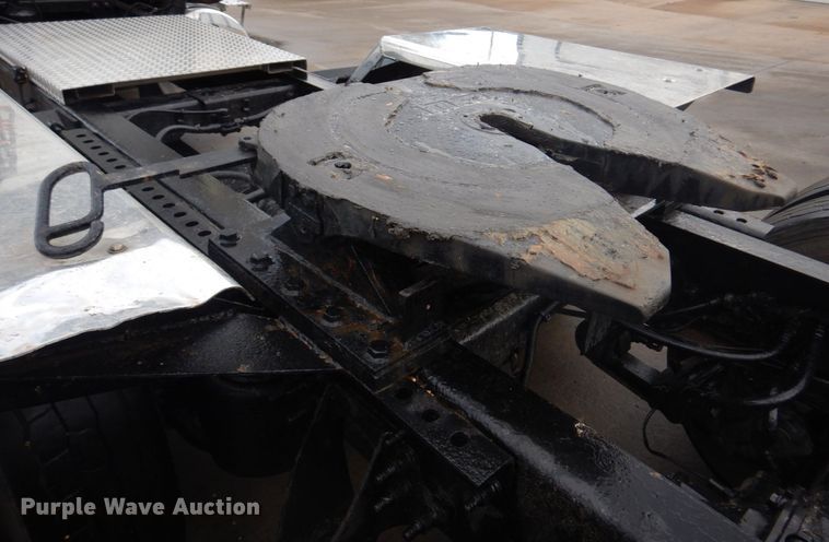 image for item DM7264 2010 International Lonestar  semi truck