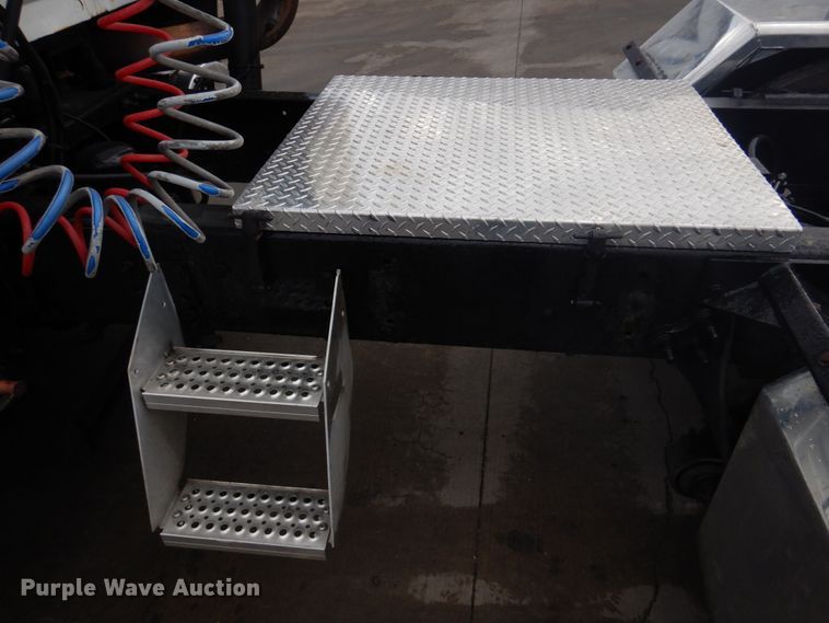 image for item DM7264 2010 International Lonestar  semi truck