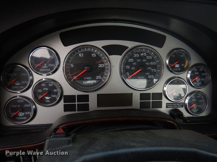 image for item DM7264 2010 International Lonestar  semi truck