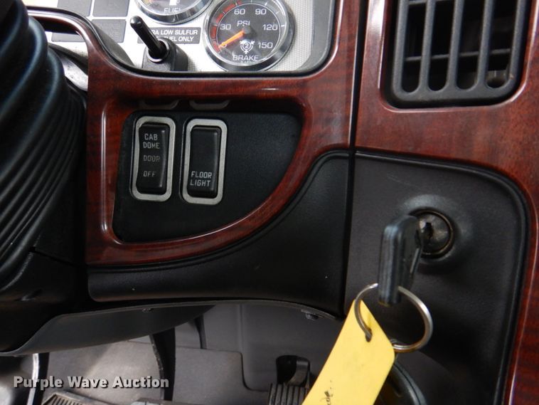 image for item DM7264 2010 International Lonestar  semi truck