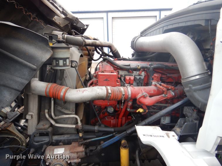 image for item DM7264 2010 International Lonestar  semi truck