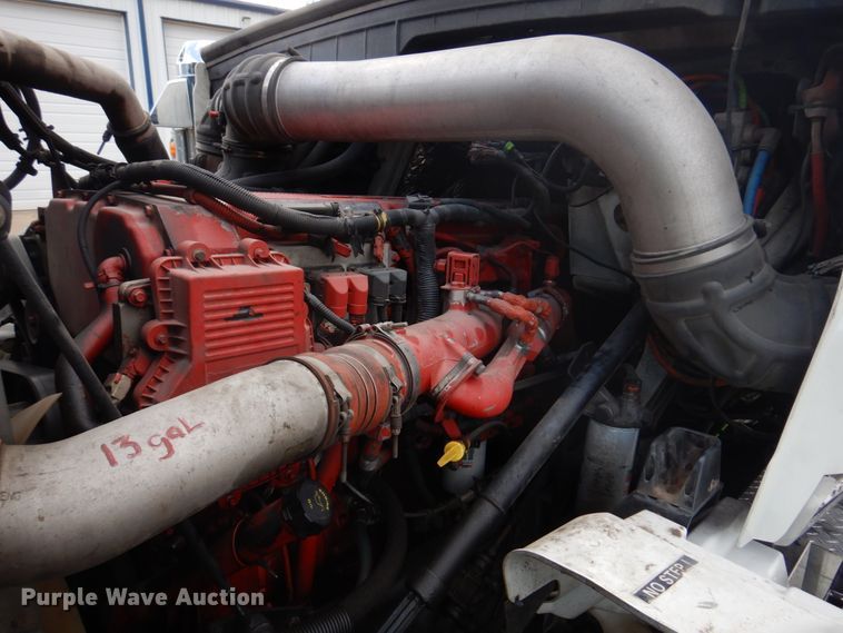 image for item DM7264 2010 International Lonestar  semi truck