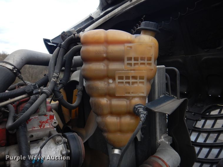 image for item DM7264 2010 International Lonestar  semi truck