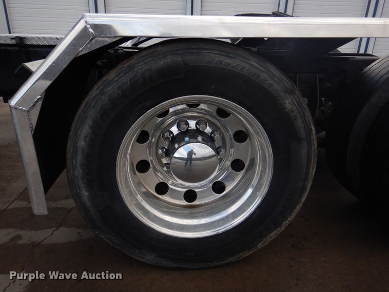 image for item DM7264 2010 International Lonestar  semi truck