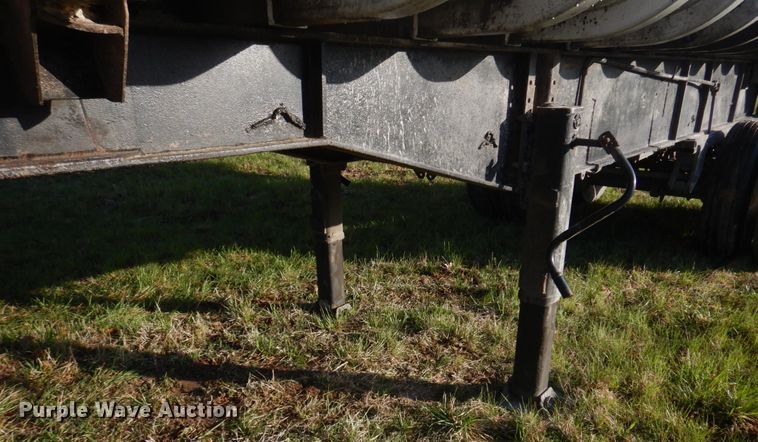 image for item DM7271 1963 Fruehauf NDS2-24 DA5-24  end dump trailer