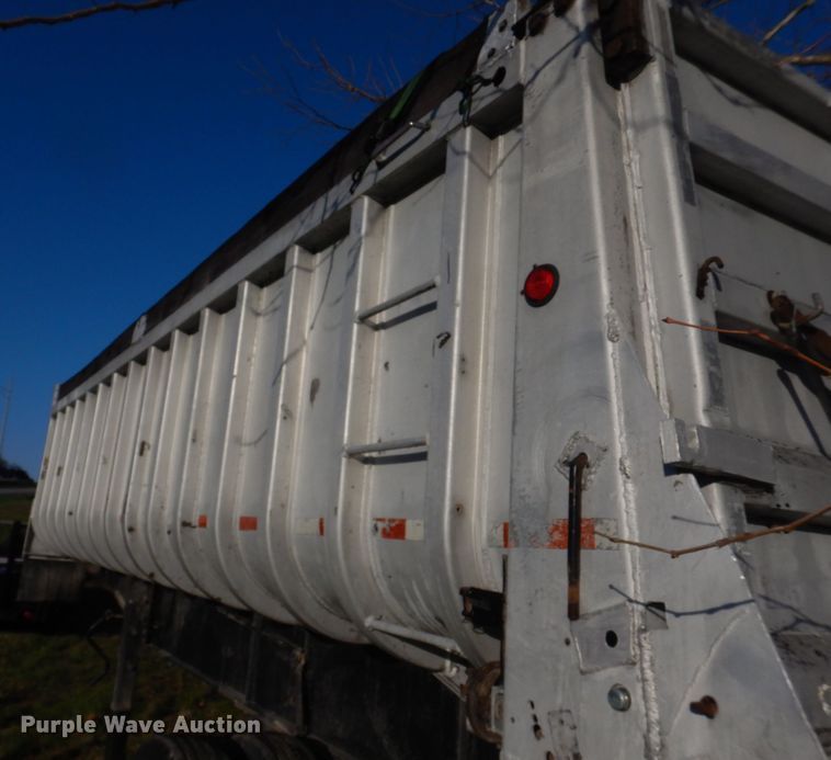 image for item DM7271 1963 Fruehauf NDS2-24 DA5-24  end dump trailer