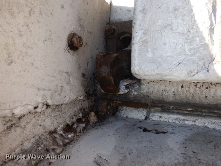 image for item DM7271 1963 Fruehauf NDS2-24 DA5-24  end dump trailer